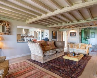 Sixpenny Cottage - Spectacular views near Bourton-on-the-Water - Stow-on-the-Wold - Living room