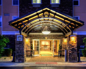 Staybridge Suites Rockford By IHG - Rockford - Building