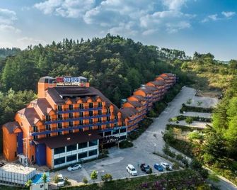 Hyundai Elliot Hotel and Resort - Pyeongchang - Building
