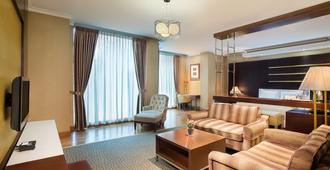 Sahati Hotel - Cakarta - Oturma odası