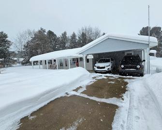 Two Bed Room with Two Luxury Bathrooms including Jacuzzi tubs, Open year round - Bear Lake