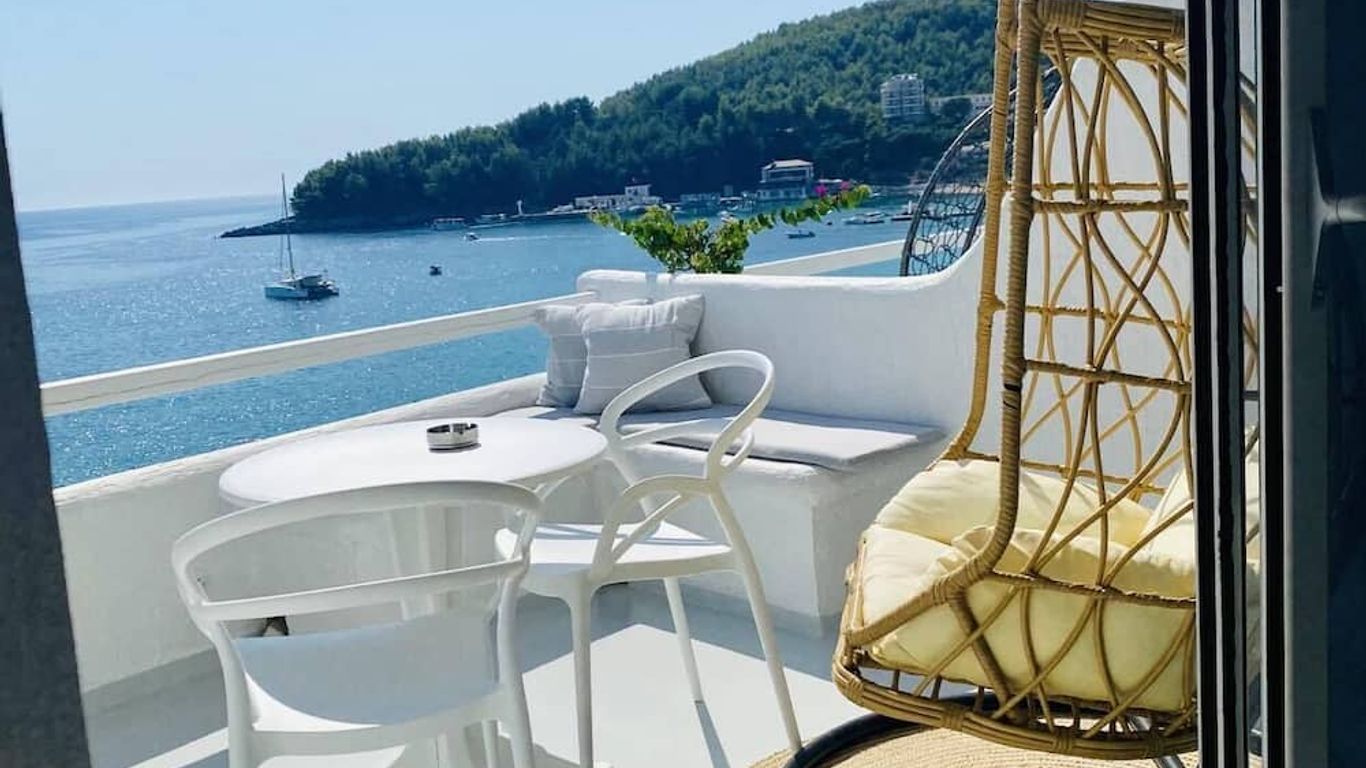 Geo & Art Boutique Hotel