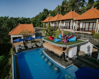Abasan Hill Hotel and Spa - Nusa Penida - Pool
