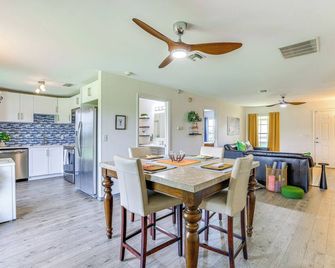 Idyllic Anthony Home: Riding Arena w/ Mirror Wall! - Anthony - Dining room