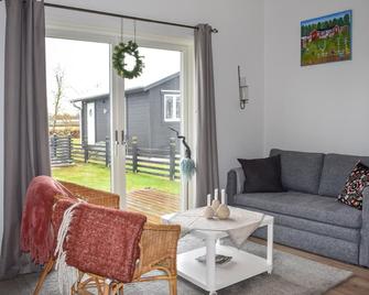 1 Bedroom Amazing Home In Sölvesborg - Sölvesborg - Wohnzimmer