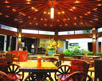 Batangas Country Club - Batangas - Restaurant
