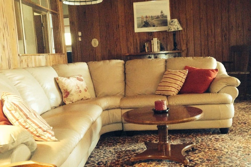 New England Lake Cottage On Long Pond on over 20 Wooded Acres