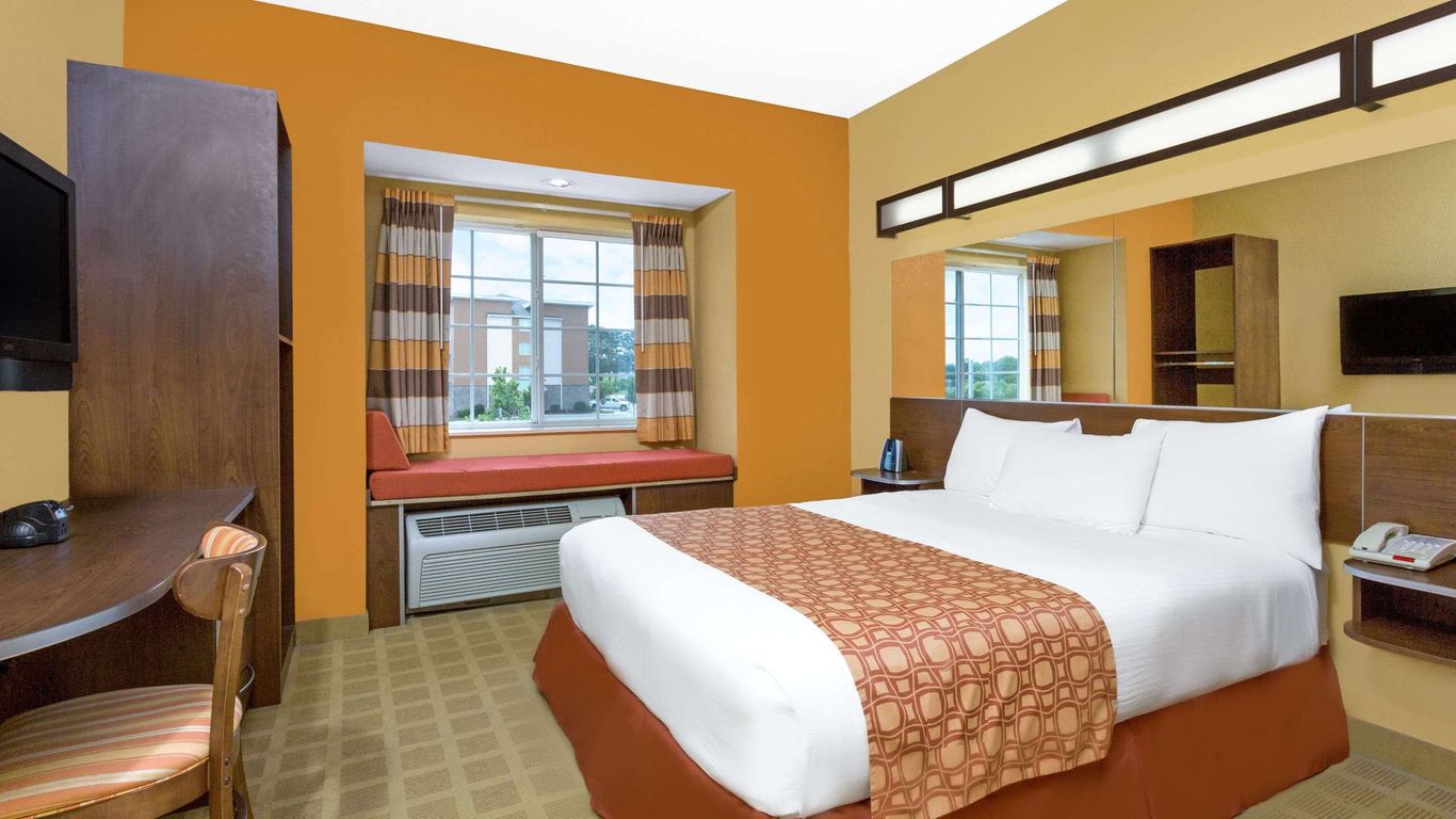 Microtel Inn & Suites by Wyndham Greenville/University Med