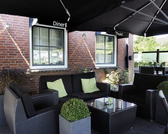 Hotel-Restaurant Thuis! - Dinteloord - Patio