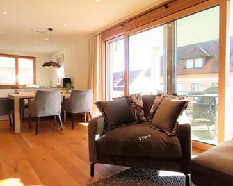 Ferienwohnung Sonneck - Hagnau am Bodensee - Huiskamer