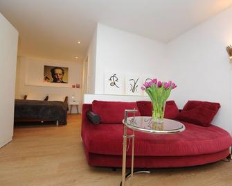 Old town house apartment in the middle - Osnabrück - Sala de estar