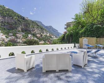 Estate4home - Villa Carrino - Positano - Balcón
