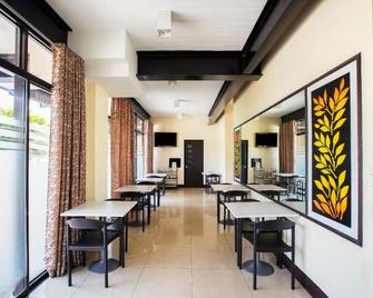 Driggs Suites - General Santos - Restaurante