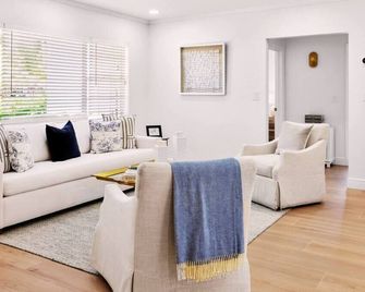 New! 6 Bedroom - Luxurious Estate + Heated Pool - West Palm Beach - Soggiorno