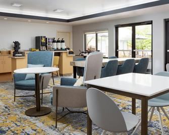 TownePlace Suites by Marriott Erie - Erie - Restaurant