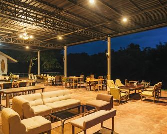 Chong Khaep Aingkwai Resort - Sai Yok