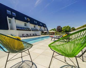 ibis Styles Toulouse Labège - Labège - Piscine