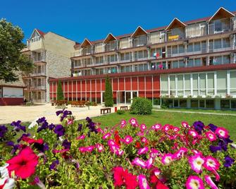 Club Hotel Vedren - Кранево
