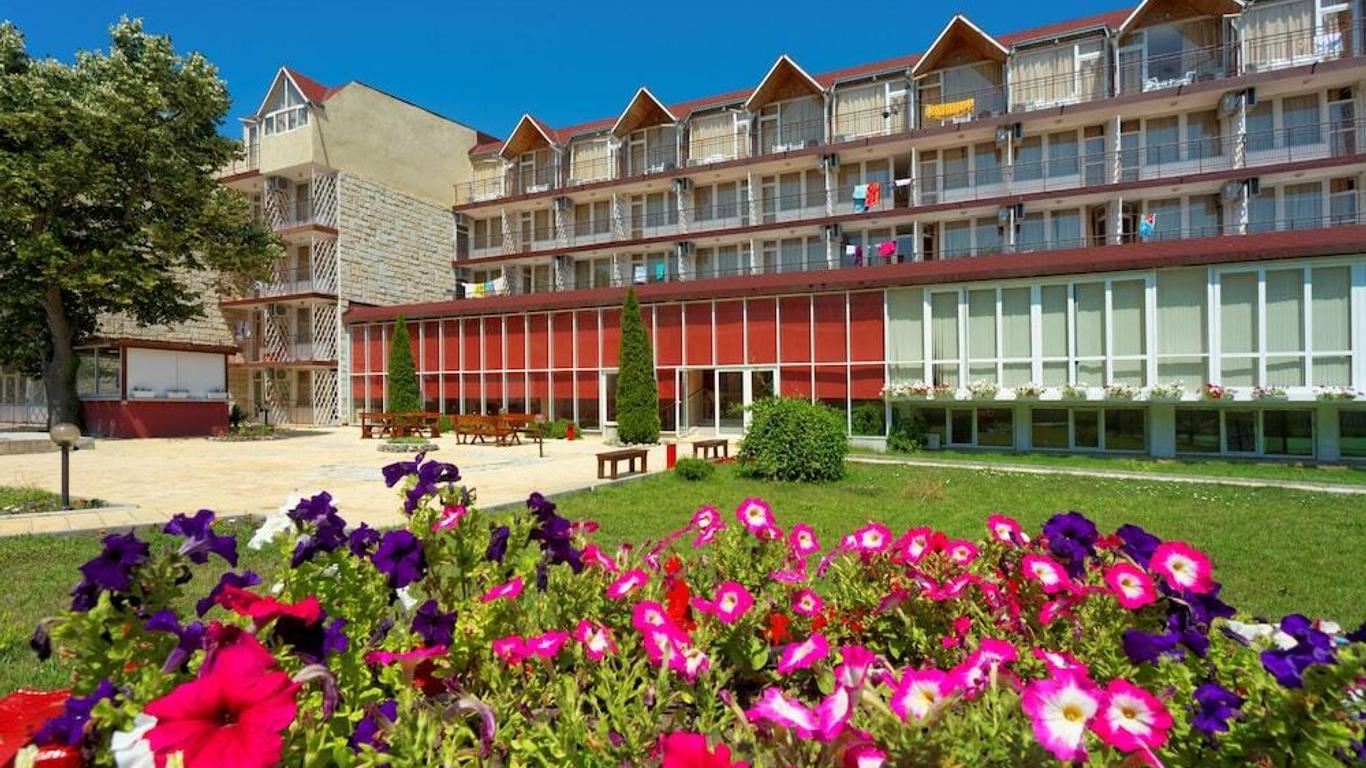 Club Hotel Vedren