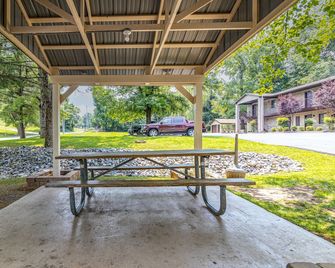 Affordable Corporate Suites Roanoke - Florist Road - Roanoke - Patio