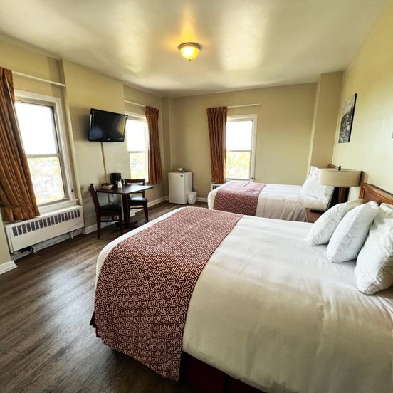 Bedroom view of Lenox Hotel And Suites