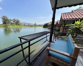 Rabiangmai Resort - Kanchanaburi - Balkon