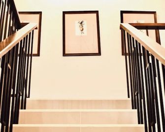 Chula House - Ban Chang - Stairs