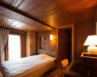 Hôtel des Haudères - Evolène - Bedroom