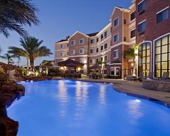 Free Breakfast + Outdoor Pool + Fitness Center Access | Close To Nasa - Webster - Pool