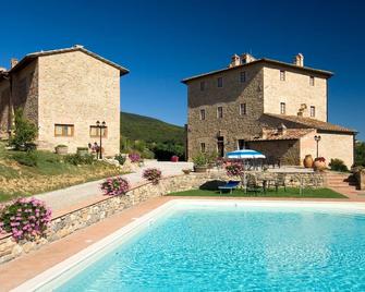 Agriturismo Il Casolare Di Bucciano - San Gimignano - Piscina