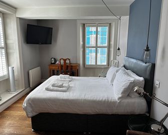 Castle Hotel - Aberaeron - Ložnice