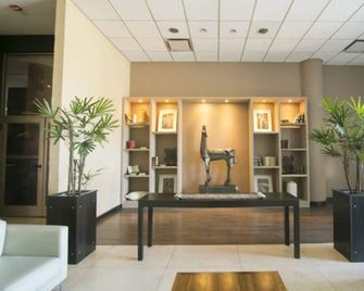 Hotel Tower Inn & Suites - San Rafael - Lobby