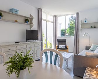 Apartment 100m Beach With Parking Pet Friendly - Sant Pol de Mar - Salle à manger