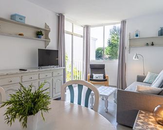 Apartment 100m Beach With Parking Pet Friendly - Sant Pol de Mar - Sala de jantar