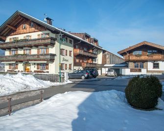 Vacation apartment in the country house - Ferienhof Stadlpoint - Ried im Zillertal - Clădire