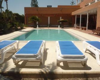 Bed & Breakfast in a House / Villa - Retamar (Almería)Guest House - Almería - Pool