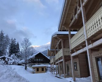 Holiday in an organic wooden house - in harmony with nature - Leutasch - Bâtiment
