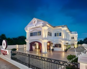 Seriental Hotel - Tanjung Tokong - Edificio