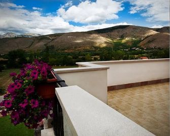 Il Poggio Dei Pettirossi - Pettorano sul Gizio - Balcony