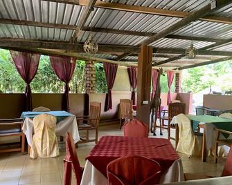 New Pamoja Lodge - Arusha - Restaurante