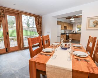 The Old Cart House - Oswestry - Dining room