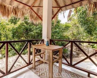 Hotel talu tayrona - La Esmeralda - Balcón