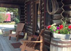 Trapper Cabin 199 Night Every Night - 1 Night Min - No Cleaning Fee - West Yellowstone - Patio