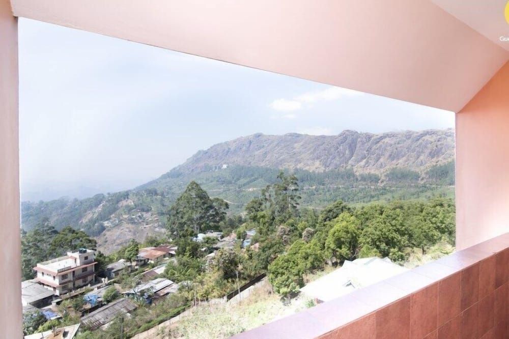 Shamrock - מונאר - מרפסת