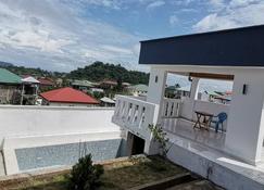 Four In One Residential Homes - Limbe - Balcony