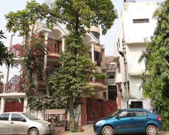 N Homestay Agra - Agra - Lobby