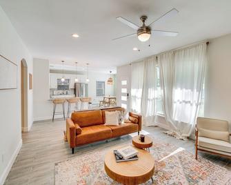 10 Mi to Dtwn Dallas: Home Near Lakes & Parks! - Dallas - Salon