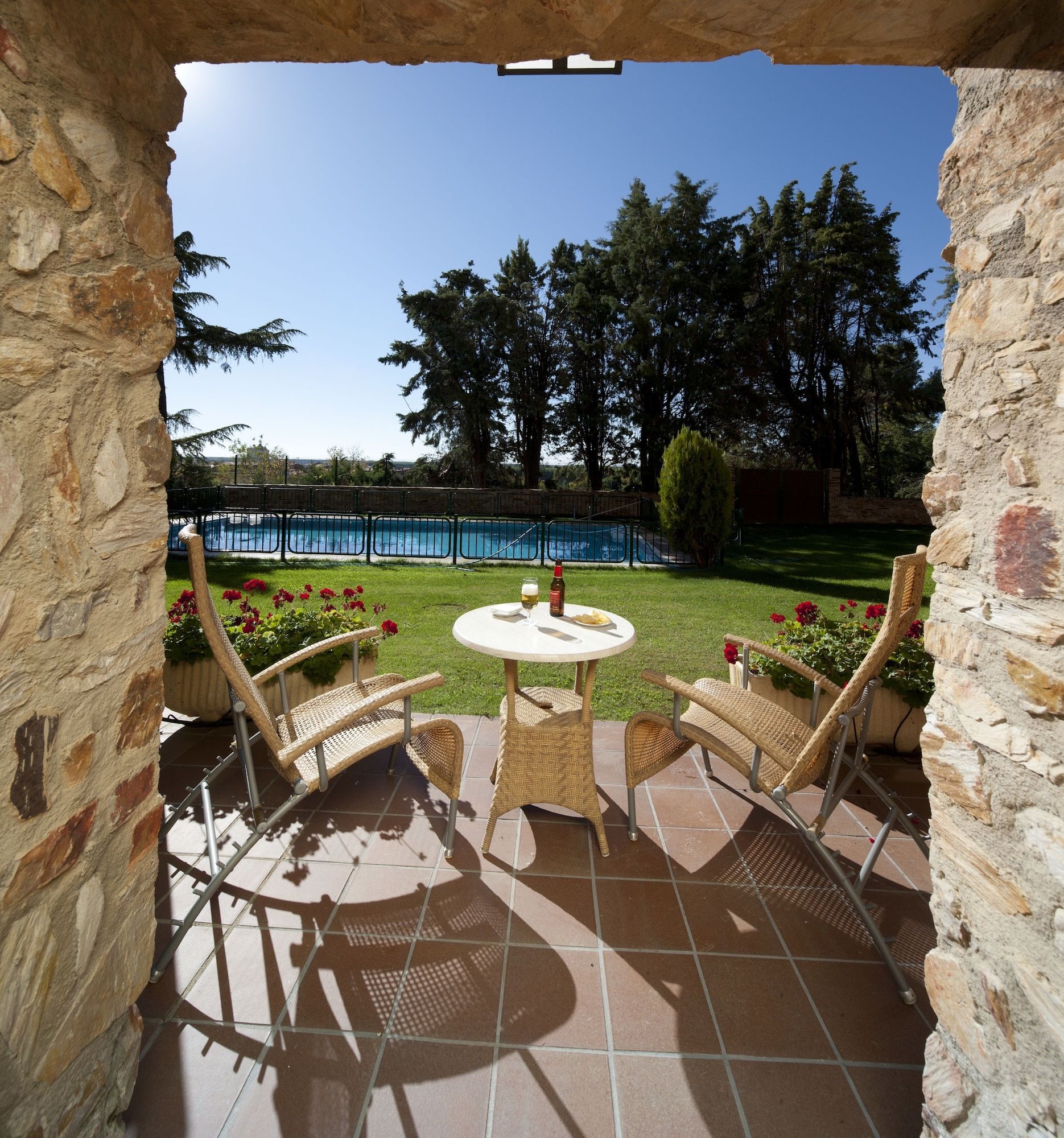Parador De Benavente - Benavente - Патіо