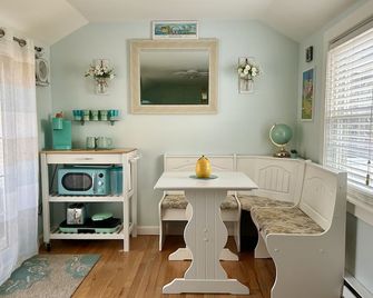Cozy Cape Cottage - Brewster