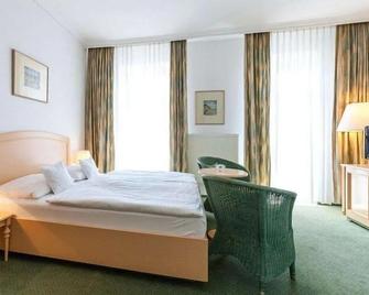 Hotel Villa Auguste Viktoria - Heringsdorf - Bedroom